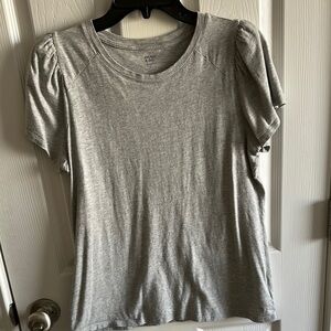 Crown & Ivy Gray Fitted Puff Sleeve T-Shirt